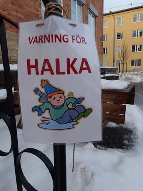 Direkt när vi klev av tåget insåg vi att Katrineholm var nedisat!