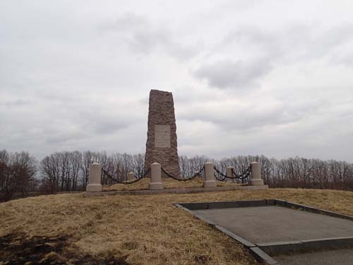 Detta monument restes 1909.