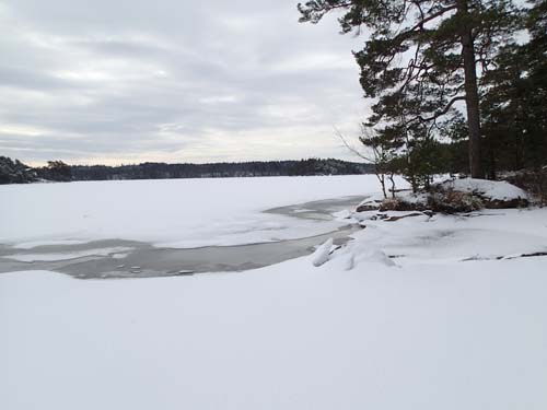 Det var inte överallt isen bar, det gällde att välja rätt väg!