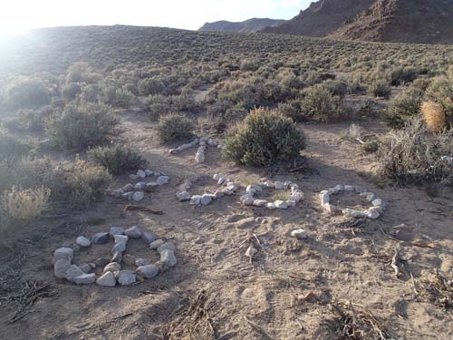 Tydliga anvisningar om var den 2000:e burken skall finnas...!