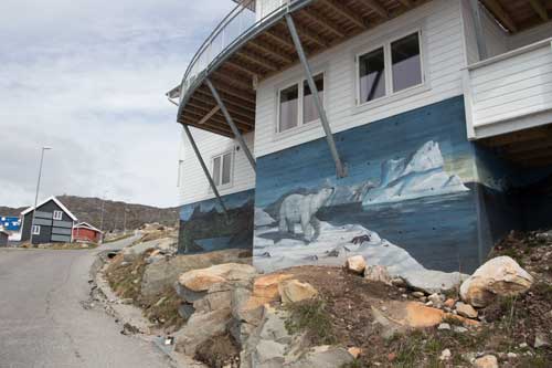 Kanske skall man akta sig för björnar i denna trakt?