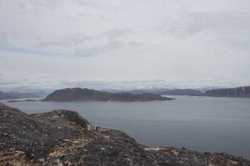Åt andra hållet låg vildmarken.