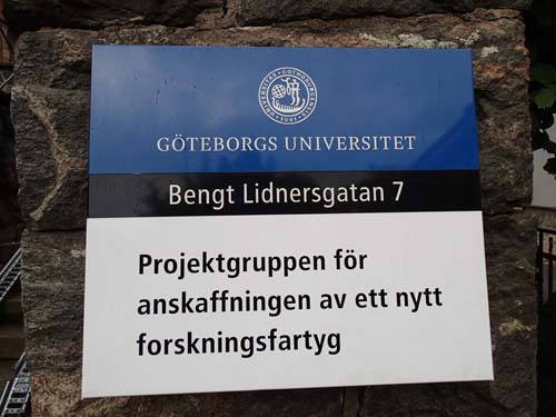 Ibland hittar man lite udda skyltar. I detta fall har man inte krånglat till projektgruppens namn!