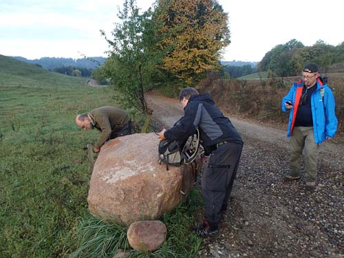 Givetvis måste även en Earth Cache loggas på vägen!