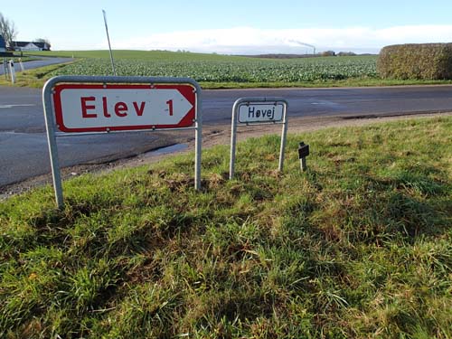 Jag undrar var elev två är...?