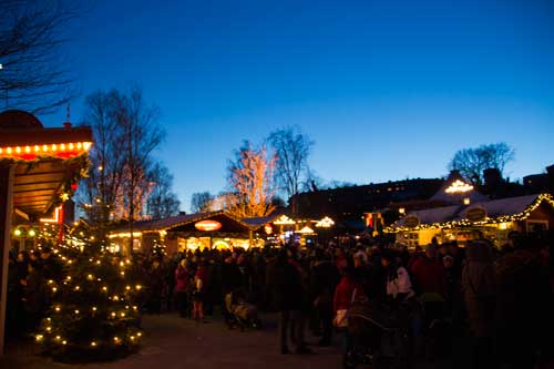 Marknad - välbesökt.