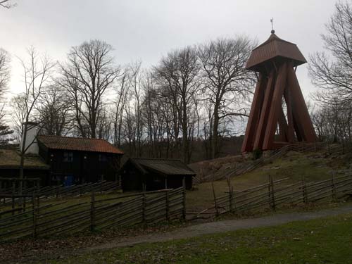 Smålandsgården och klockstapeln