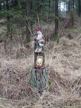 Här fanns både tomte och påskägg, men ingen cache!