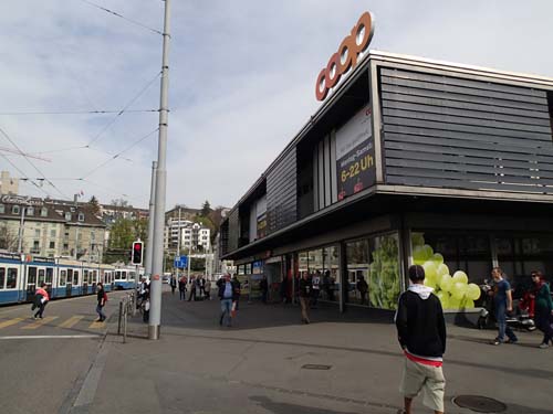 Här finns ju COOP, det är ju som på Trätorget!