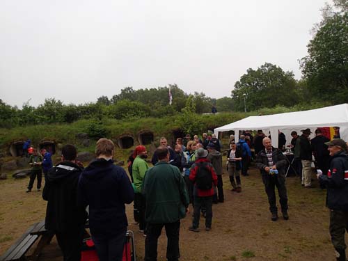 Snart anlände deltagarna i mängd!