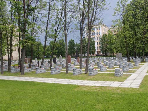 Här vilade fallna soldater från många krig.