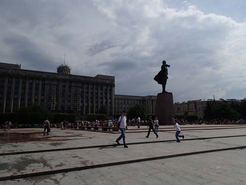 Här ser ni både Lenin och hebb.