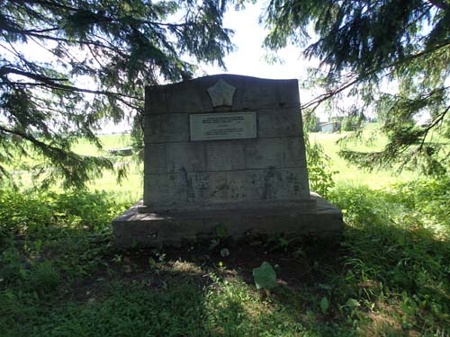 Vad står det på stenen?