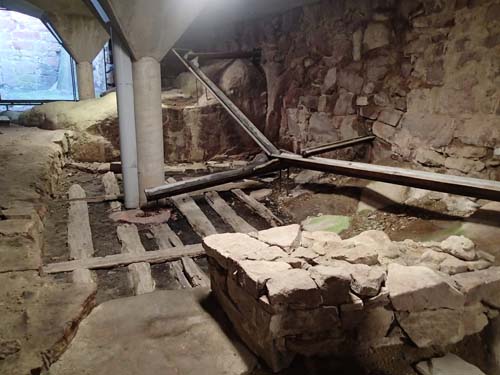 Ytterligare en del av området under förborgen.