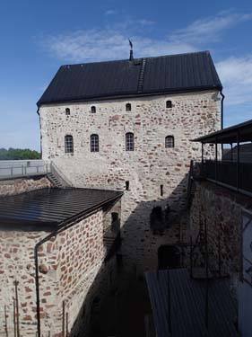 Huvudborgen och Kuretornet.