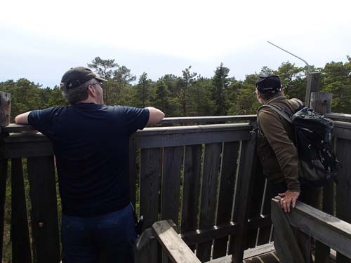 Monway och Ingabo beundrar utsikten.