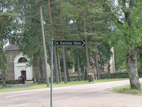 Nu vet vi var de gamla har sitt hem...