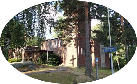 Här finns den mystiska fågelkultens folk... ni ser väl fågelsymbolen?