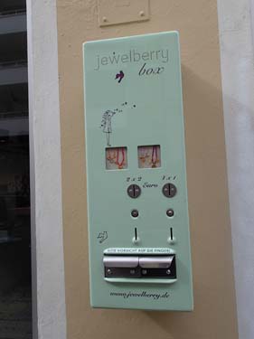 Allt kunde handlas i automater, förutom GC-prylar.