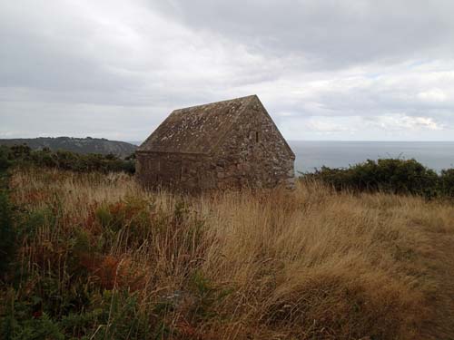 Ännu en 1800-tals bunker, trevligt nog med en cache!