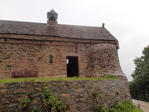 Kapellet på högens topp.