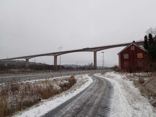 När jag nått Angeredsbron hade redan 16 burkar avverkats.