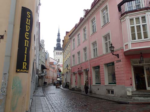 Medeltida stadskärnor är kort och gott fantastiska miljöer!