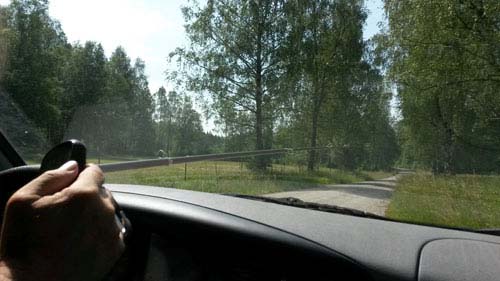 Ett fem meters metspö går inte in i bilen, så vad gör man då?