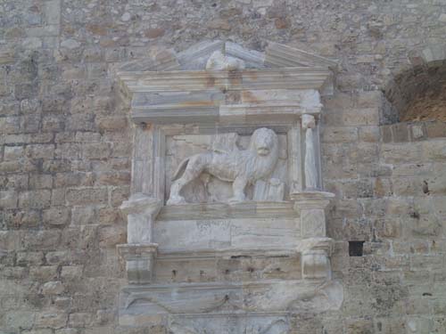 Venedigs symboler syns överallt i denna trakt!