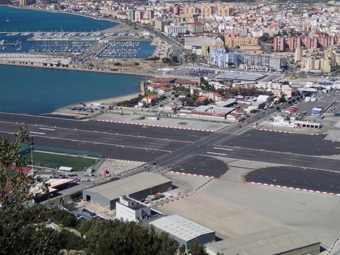 Vy över Gibraltars flygplats