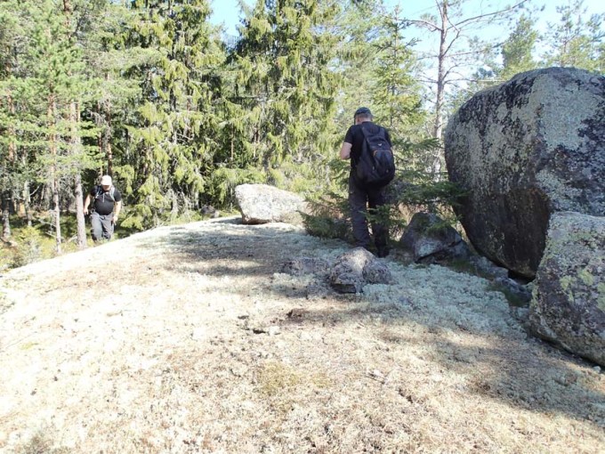 Stora stenar gillar B&E!