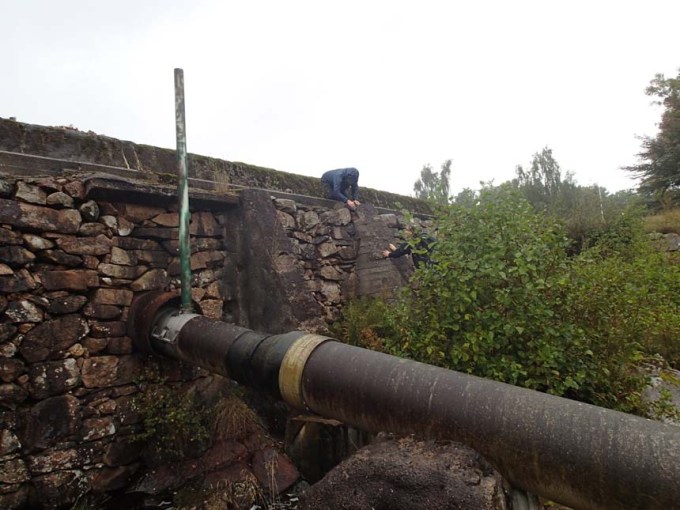 Ovanför Toreskogs slott påträffades denna imponerande dammanläggning.