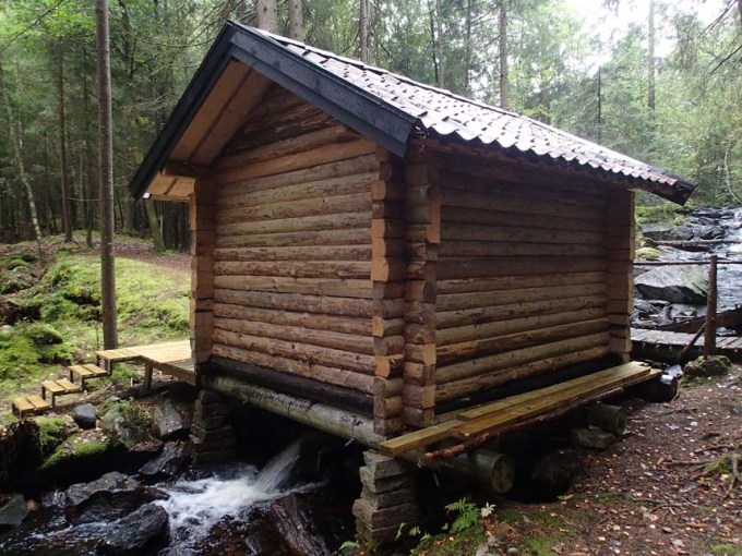 En rekonstruerad skvaltkvarn.